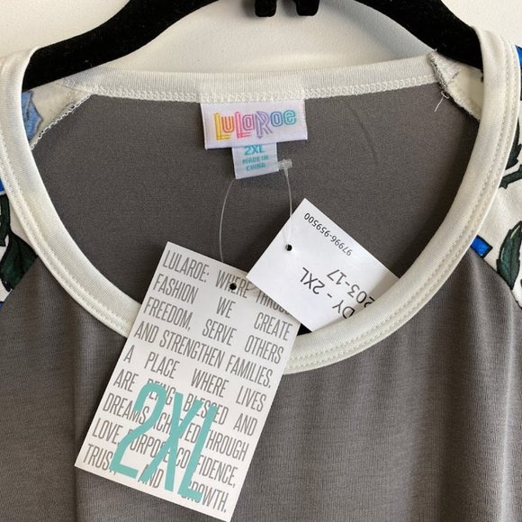 LulaRoe Randy Top - Picture 3 of 3